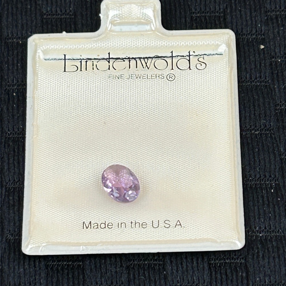 Lindenwold's Fine Jewelers Oval Faceted Loose Gemstone Light Purple Lavender USA